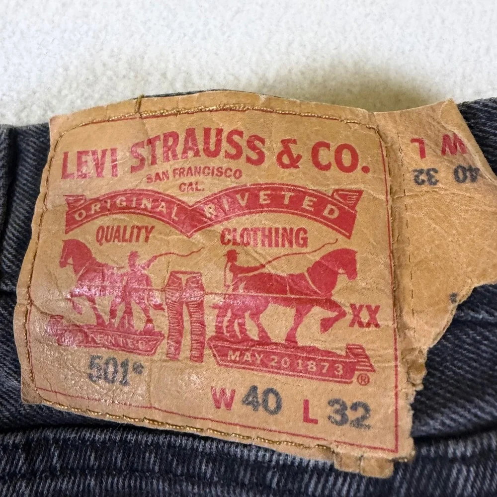 Levis 501 Original Fit Mens Faded Black Denim Jeans W40 L32 Button Fly Straight